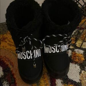 Moschino Girls Black Winter Boots Sz 11/12